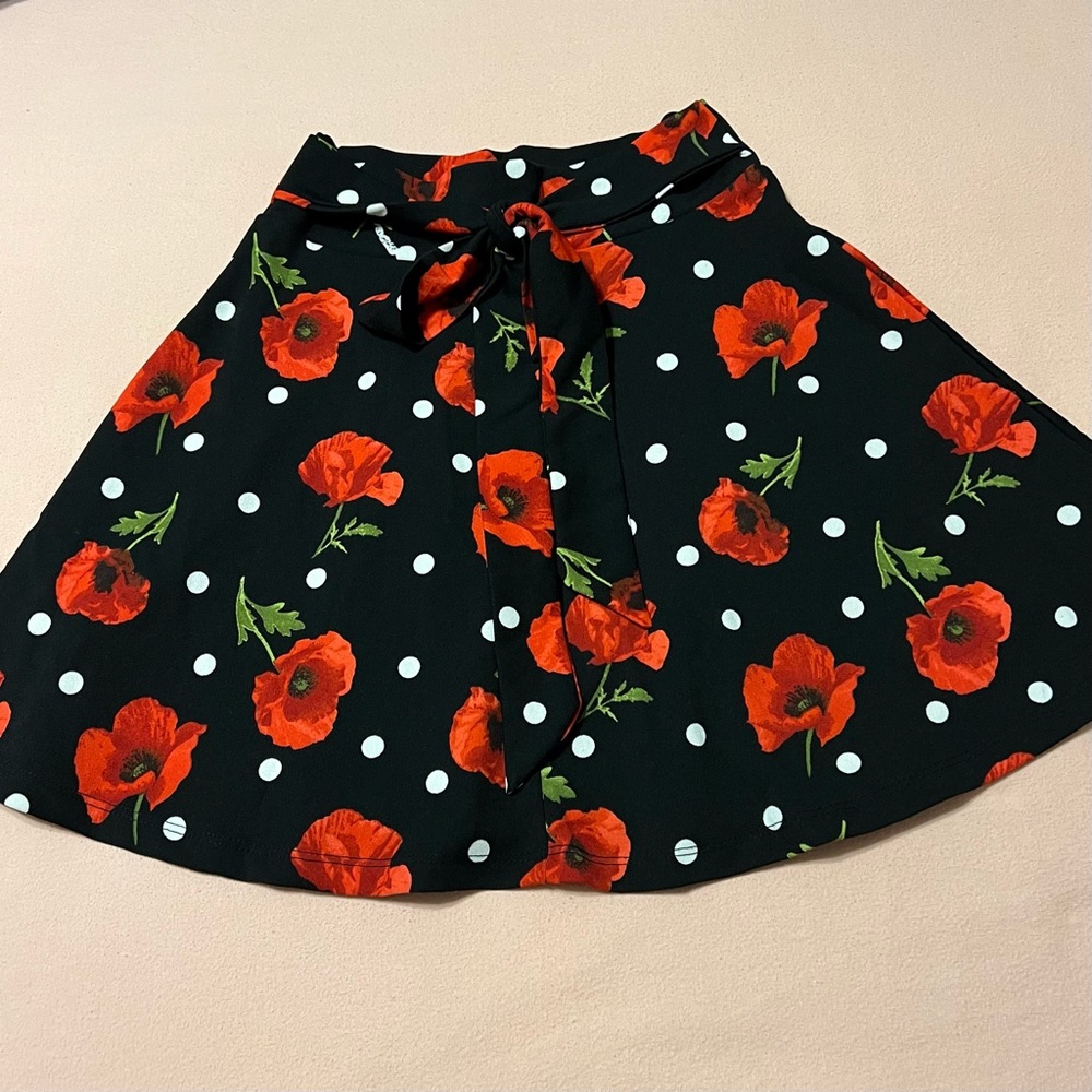Floral 🌹polka dot skirt